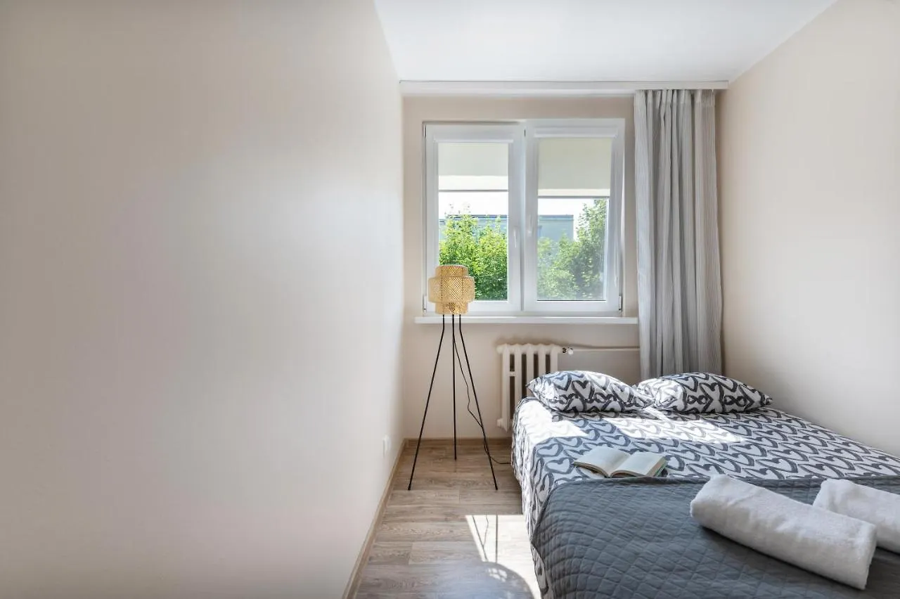 Initium Rooms - Apartament - Tysiaclecia 23B Gdansk 0*,  Poland